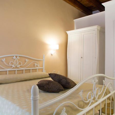 B&B Monsignore Весте Екстериор снимка