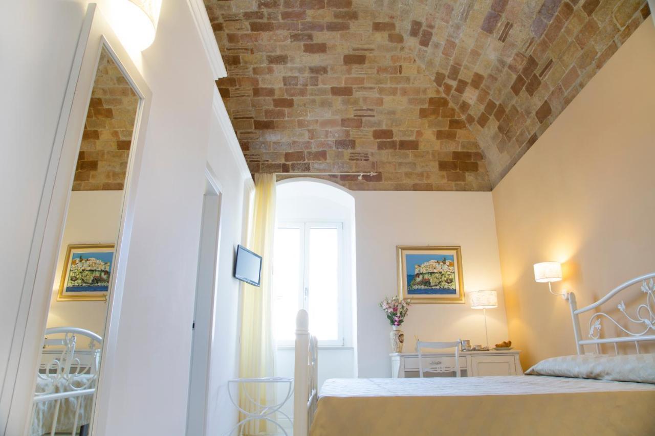 B&B Monsignore Весте Екстериор снимка